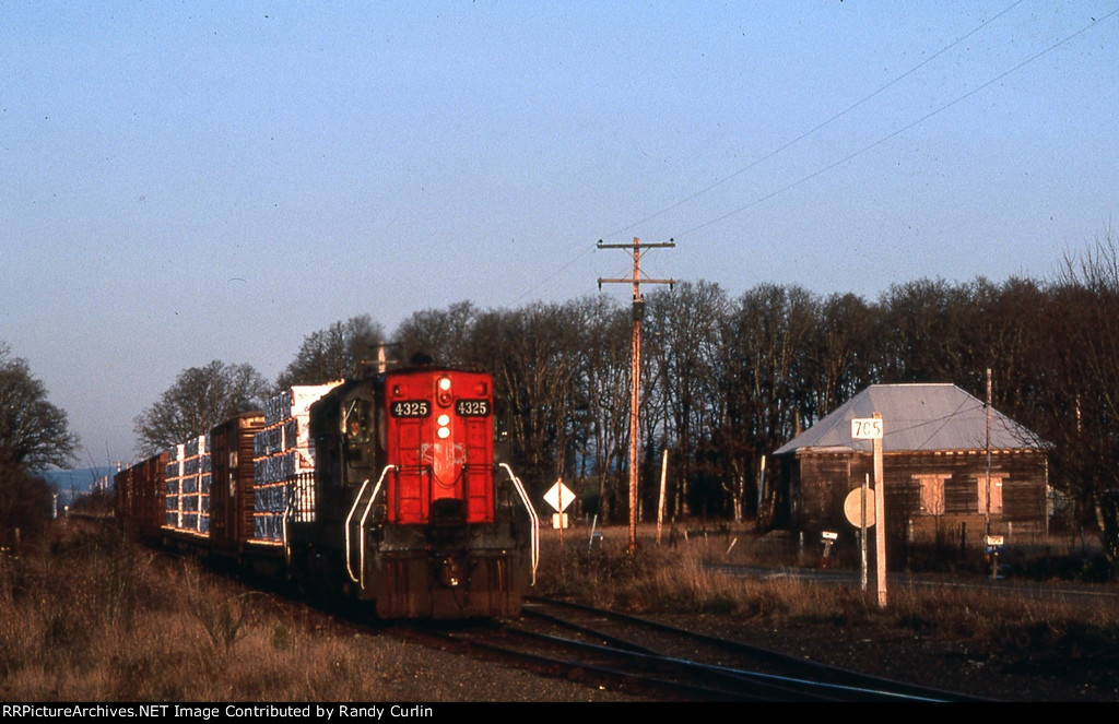 SP 4325 near Albany